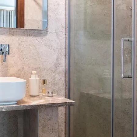 Antoniel ホテル 3*