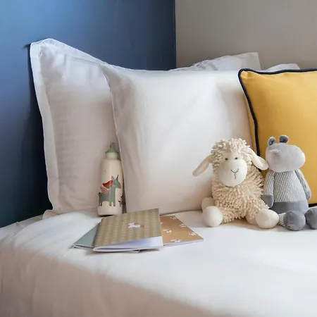 Antoniel Saint Julian's