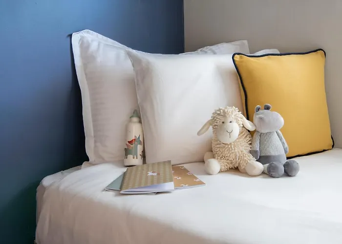 Antoniel Saint Julian's