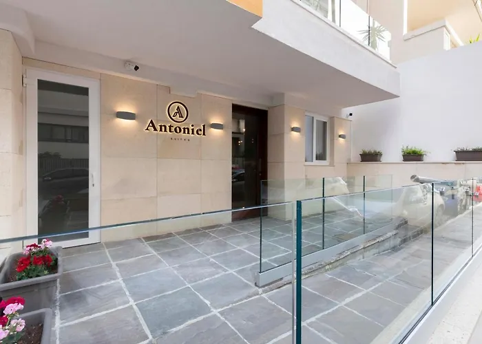 Antoniel Saint Julian's